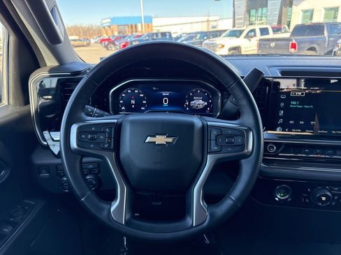 Used 2023 Chevrolet Silverado 1500 LT image 15