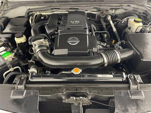 Used 2008 Nissan Pathfinder SE image 20