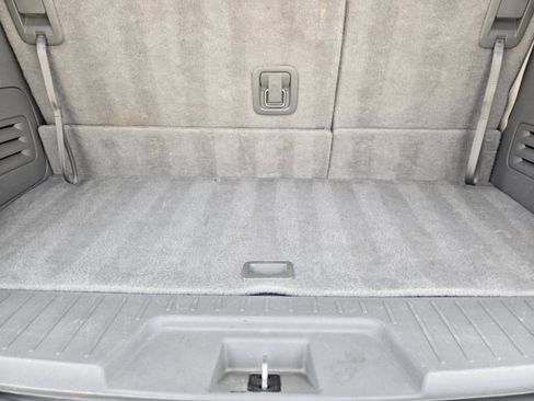 Used 2012 Chevrolet Traverse LS FWD image 27