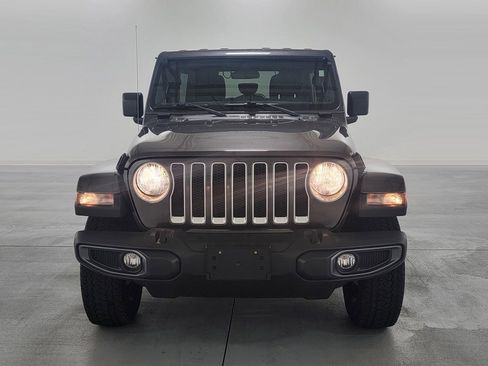 Used 2019 Jeep Wrangler Unlimited Sahara image 3