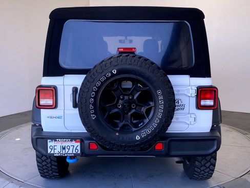 Used 2023 Jeep Wrangler Unlimited w/ Cold Weather Group AWD/4WD image 4
