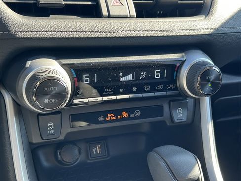 Certified 2025 Toyota RAV4 XLE image 27