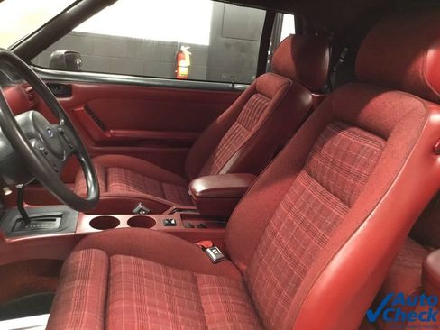 Used 1989 Ford Mustang GT RWD image 34