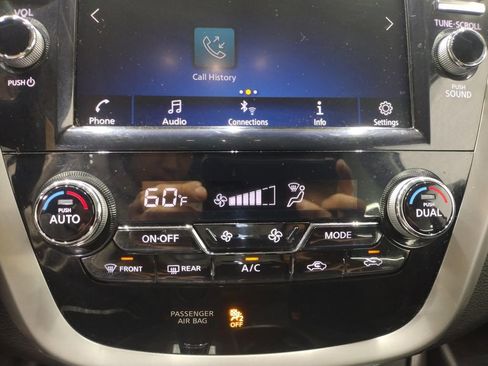 Used 2022 Nissan Murano S image 23