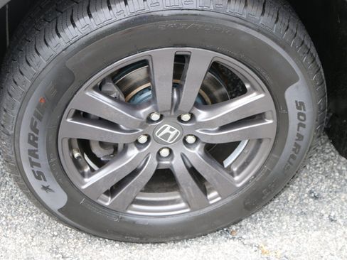 Used 2019 Honda Ridgeline Sport image 14