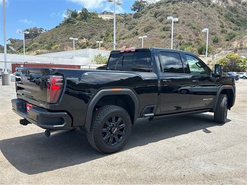 New 2025 GMC Sierra 2500 AT4 w/ AT4 Premium Plus Package image 11
