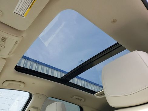 Certified 2023 Cadillac XT5 Premium Luxury image 6