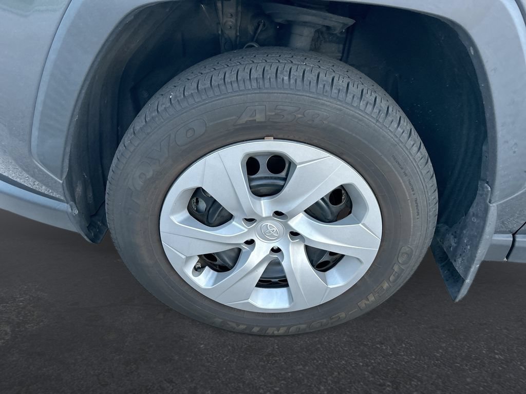Certified 2025 Toyota RAV4 LE FWD image 10