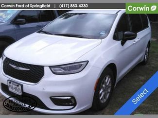 Used 2025 Chrysler Pacifica Select FWD 360° Tour