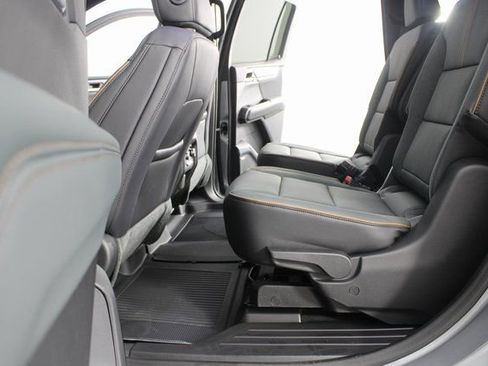 New 2026 GMC Acadia AT4 image 19