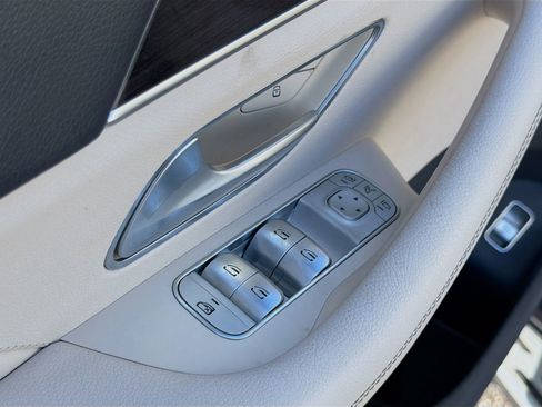 Used 2020 Mercedes-Benz GLE 350 4MATIC image 23