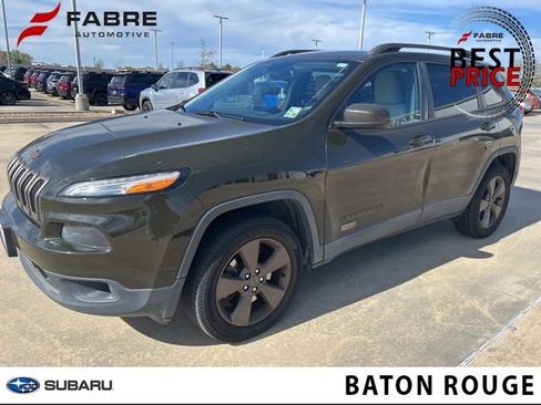 Used 2017 Jeep Cherokee Latitude w/ Comfort/Convenience Group image 1