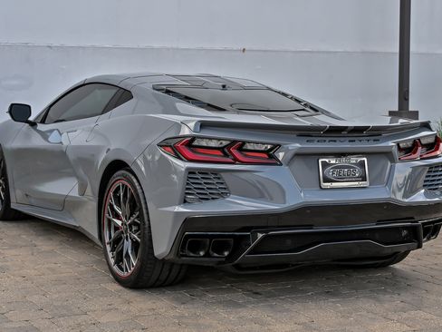 Used 2025 Chevrolet Corvette Stingray Preferred Cpe w/ Stealth Interior Trim Package RWD image 14