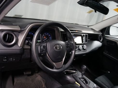 Used 2018 Toyota RAV4 LE w/ All Weather Liner Package image 7