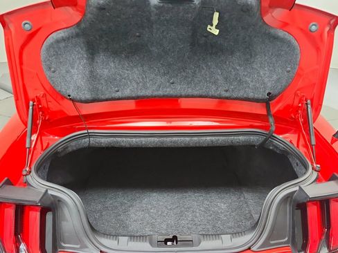 Used 2018 Ford Mustang GT Premium w/ Equipment Group 401A RWD image 23