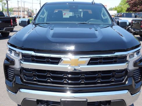 Used 2023 Chevrolet Silverado 1500 LT AWD/4WD image 7
