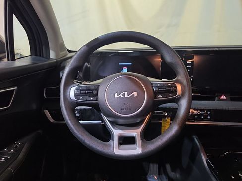 Used 2024 Kia Sportage LX AWD/4WD image 11