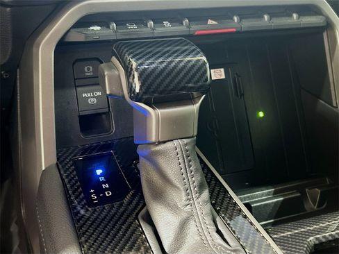 Used 2023 Toyota Tundra Limited image 14