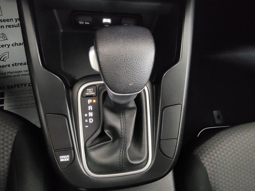 Used 2024 Kia Soul LX w/ Option Group 015 FWD image 17
