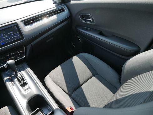 Used 2019 Honda HR-V EX image 11