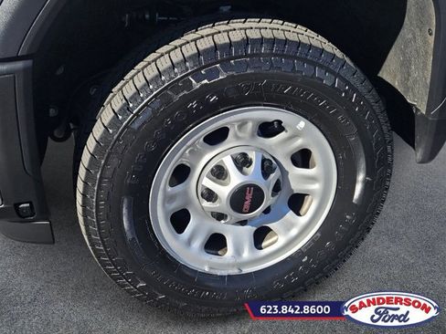 Used 2024 GMC Sierra 2500 Pro image 8