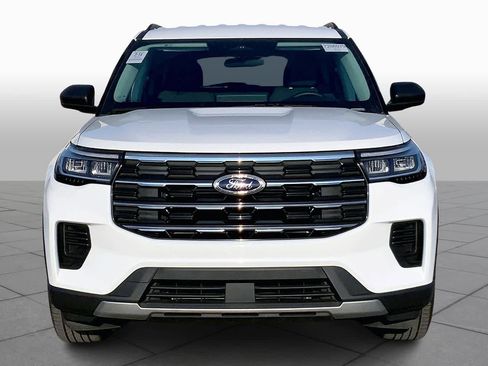 Certified 2025 Ford Explorer Active image 4