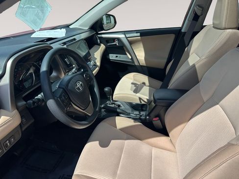 Used 2015 Toyota RAV4 XLE AWD/4WD image 9