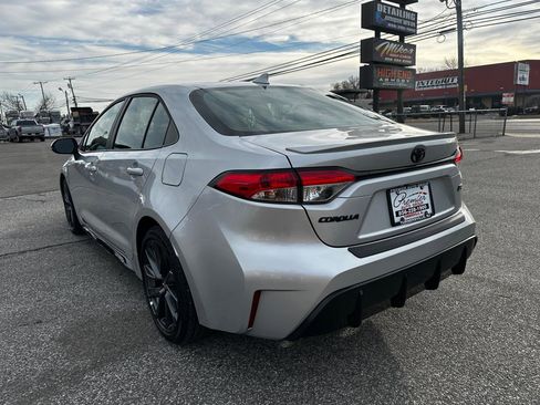 Used 2025 Toyota Corolla SE w/ Convenience Package image 7