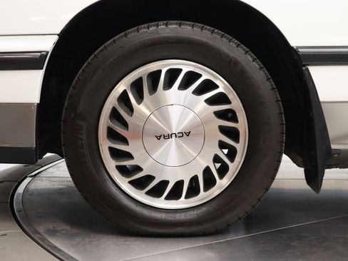 Used 1990 Acura Legend Coupe image 34