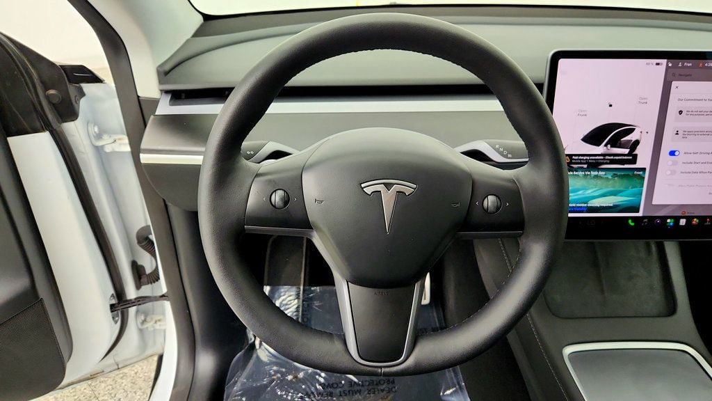 Used 2023 Tesla Model Y Long Range AWD/4WD image 13