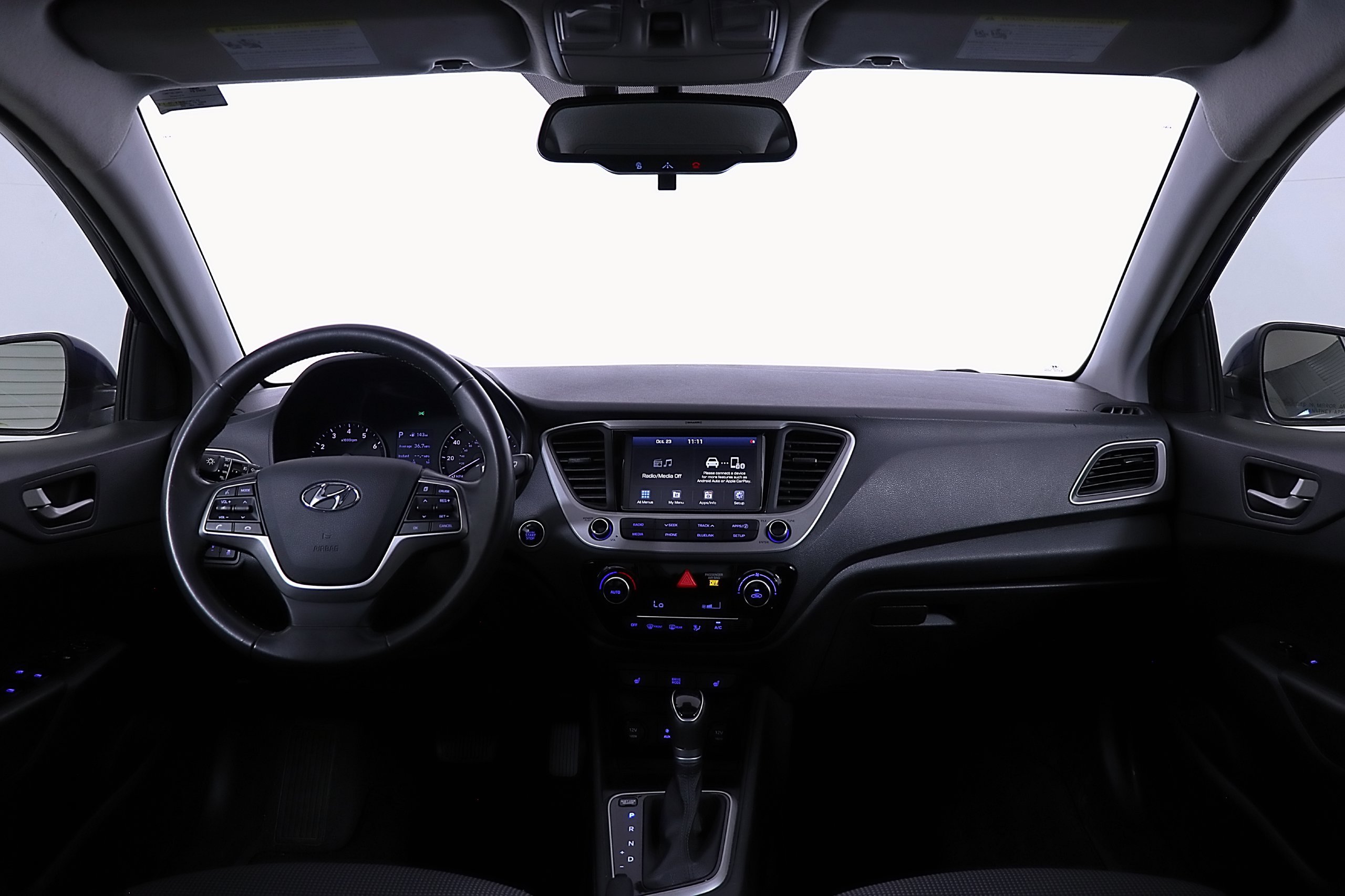Used 2022 Hyundai Accent Limited FWD image 13