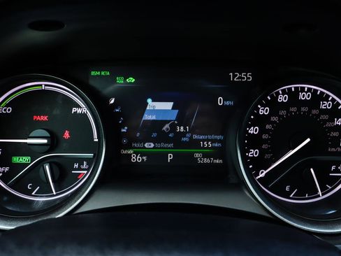 Used 2022 Toyota Camry XSE w/ Cold Weather Package image 6