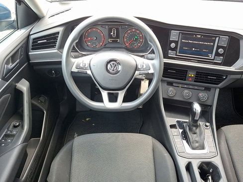 Certified 2021 Volkswagen Jetta S image 11
