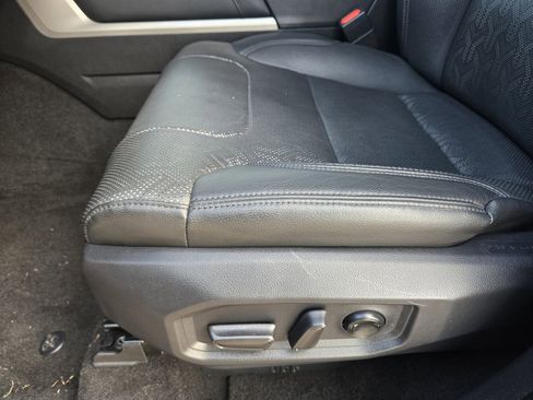 Used 2022 Toyota Tundra Limited image 27