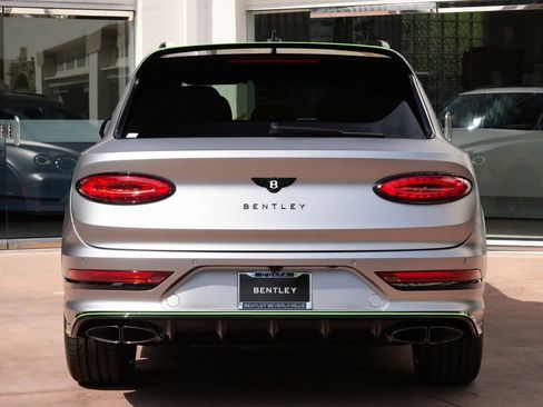 Used 2025 Bentley Bentayga image 8