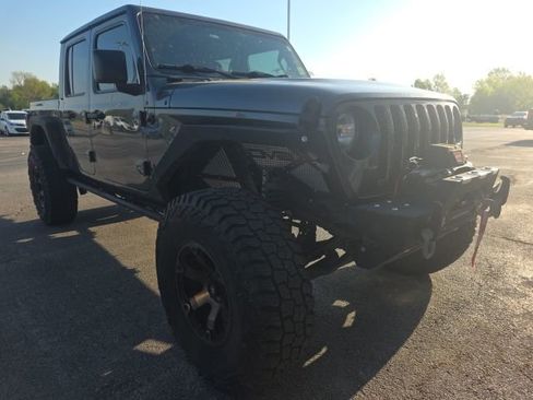 Used 2021 Jeep Gladiator Sport image 1