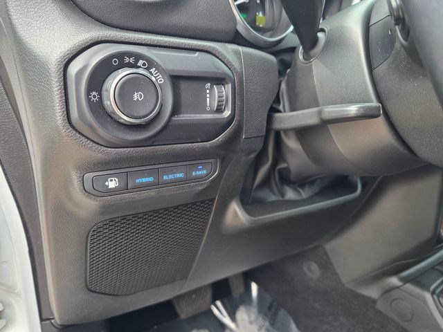 Used 2023 Jeep Wrangler Unlimited Rubicon 4xe w/ Cold Weather Group AWD/4WD image 29