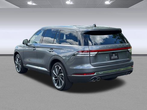 Used 2023 Lincoln Aviator Reserve w/ Equipment Group 201A AWD/4WD image 3
