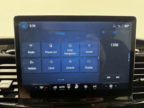 Used 2024 Ford Transit 350 XLT RWD image 29