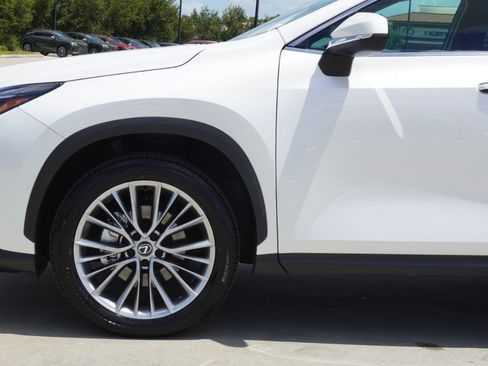 Certified 2025 Lexus NX 350 AWD w/ Premium Package image 10