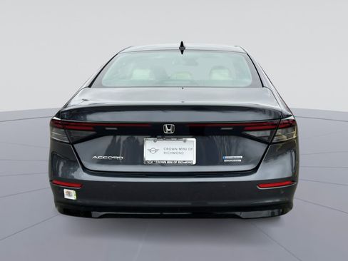 Used 2025 Honda Accord Touring image 8