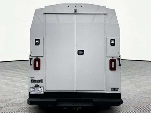 Used 2025 Ford E-350 and Econoline 350 Super Duty w/ Power Equipment Group RWD image 4