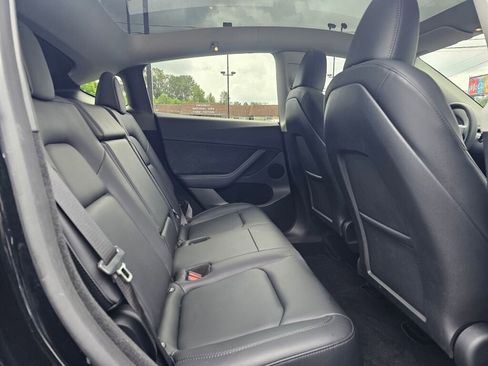 Used 2023 Tesla Model Y Performance AWD/4WD image 12