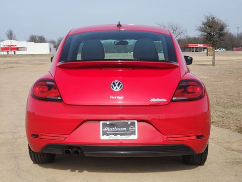 Used 2019 Volkswagen Beetle 2.0T S image 8