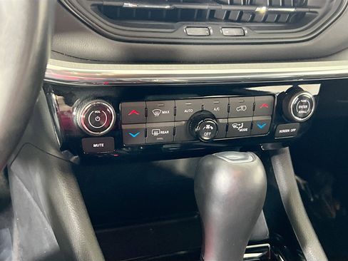 Used 2022 Jeep Compass High Altitude image 16