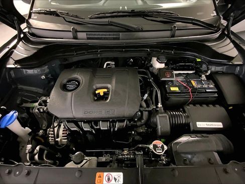 Used 2025 Kia Soul LX w/ LX Technology Package FWD image 10