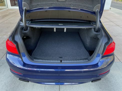 Used 2017 BMW 540i xDrive image 24