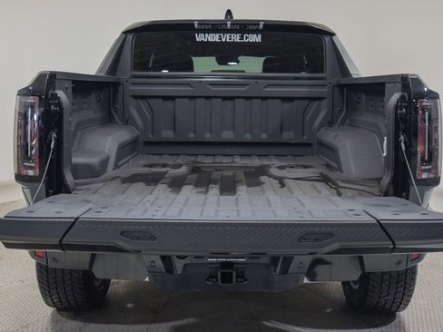 Used 2024 GMC Hummer EV 3X image 16