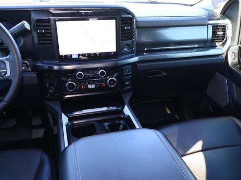 Used 2025 Ford F250 Lariat w/ Chrome Package image 13