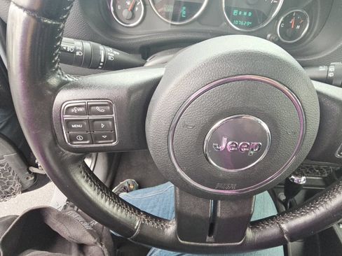 Used 2017 Jeep Wrangler Sport w/ Quick Order Package 24S AWD/4WD image 11